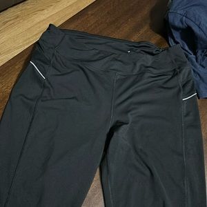 Thin jogging pants